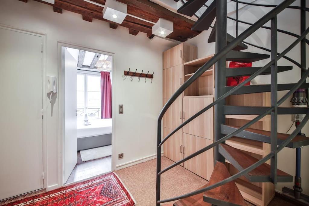 Typical Parisian Duplex#4Pers#Le Marais Lägenhet Exteriör bild